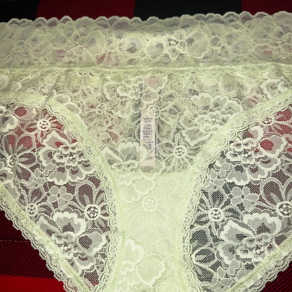 VS Hip-hugger Panty - Picture 3 of 5